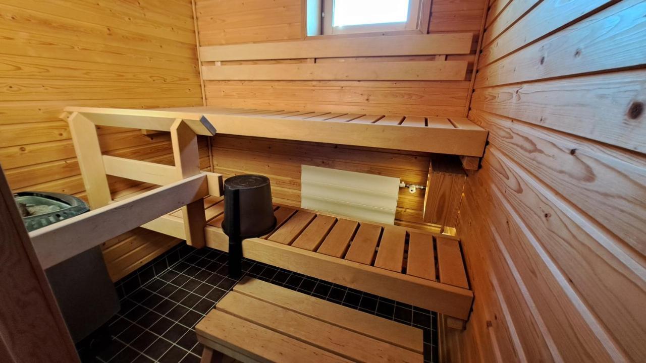 Rovaniemi Cityhome Kotiharju ภายนอก รูปภาพ